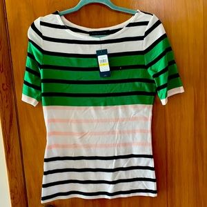 NEW TAGS ON Tommy Hilfiger size M Tee